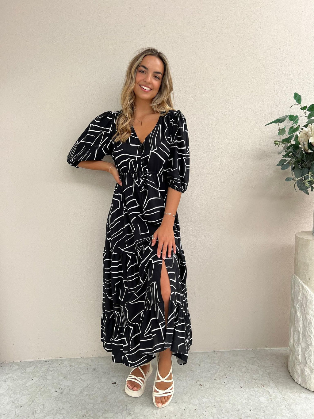 Flowy Maxi Dress - Black